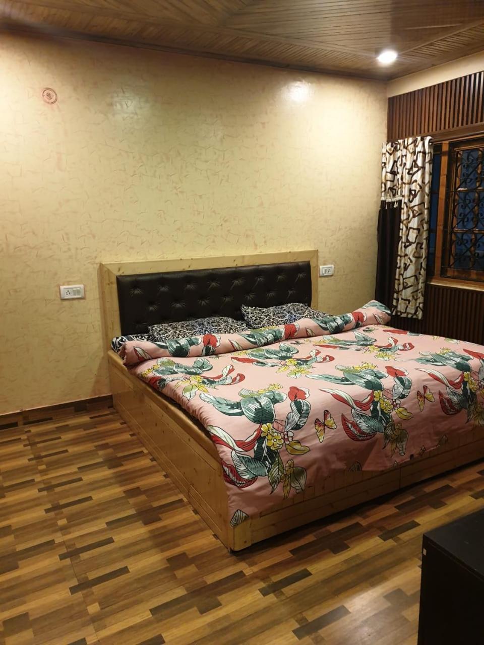New Mehdudia B&B Шімла Екстер'єр фото